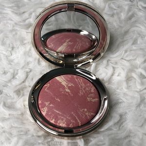 Ciate marbled light illuminating blush